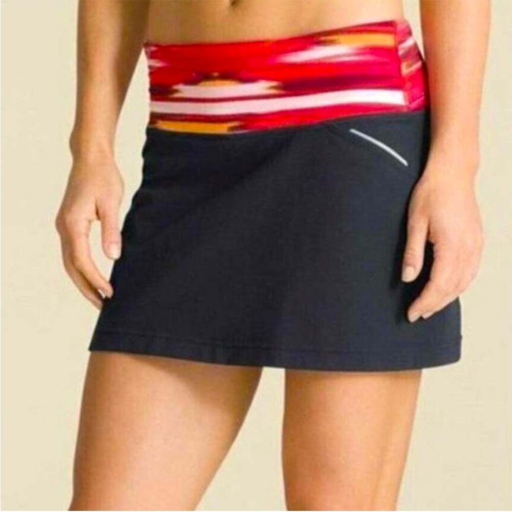 Athleta Grenadine airbrush relay skort/skirt size small